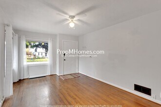 4130 N Willis Blvd in Portland, OR - Building Photo - Building Photo