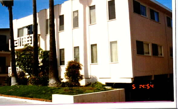 511 Avenue G in Redondo Beach, CA - Building Photo