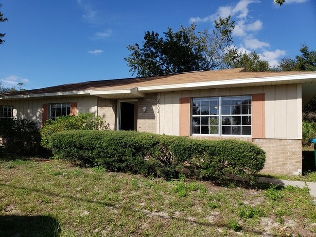 2904 Foxdale Dr in Deltona, FL - Building Photo - Building Photo