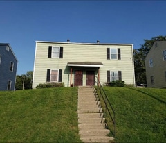 2207 Askew Ave in Kansas City, MO - Building Photo