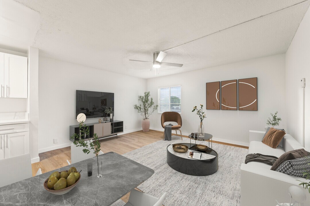 6316 S Vermont Ave in Los Angeles, CA - Building Photo