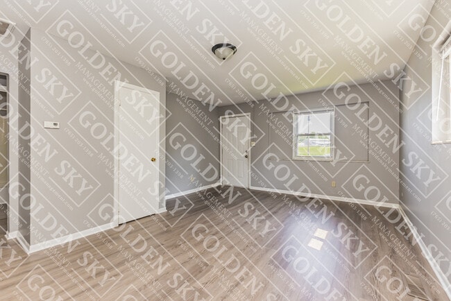 property at 1603 E Princeton Ave