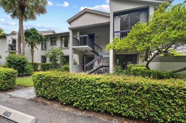 11223 Pond View Dr in Wellington, FL - Building Photo - Building Photo