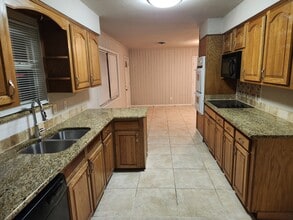 5633 Tourist Dr in North Richland Hills, TX - Building Photo - Building Photo