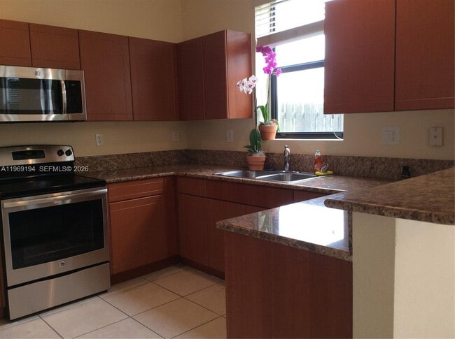 11280 SW 238th St in Homestead, FL - Building Photo - Building Photo