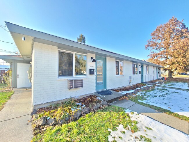 2021-2023 N Astor St in Spokane, WA - Building Photo - Building Photo