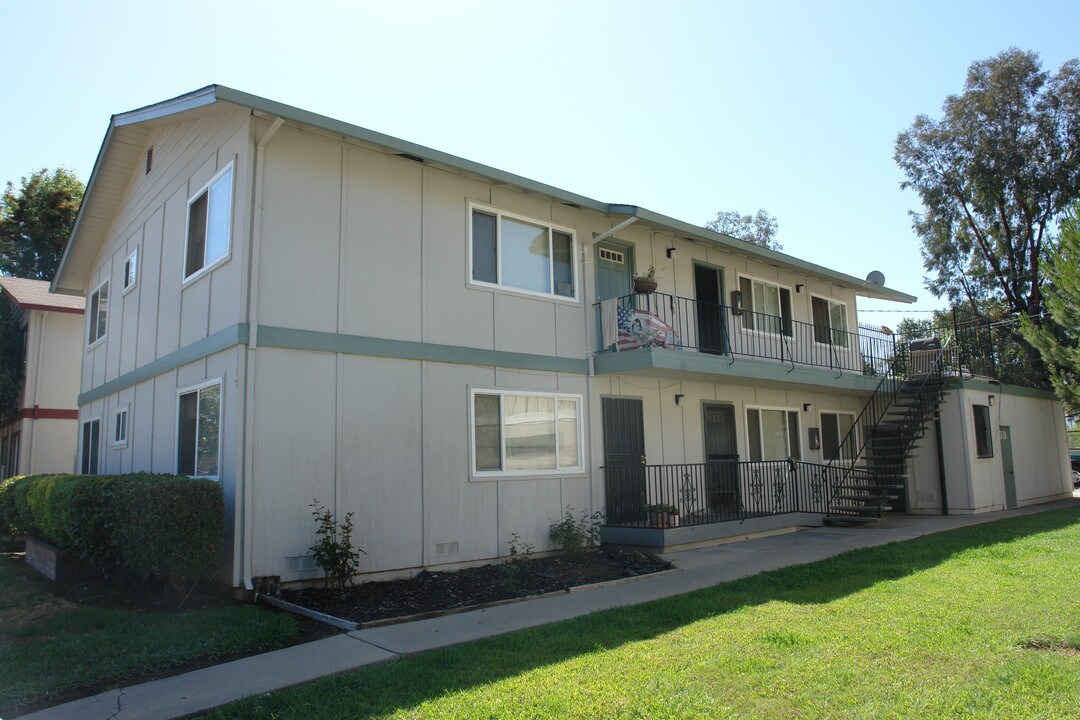 5747 Via Monte Dr in San Jose, CA - Building Photo
