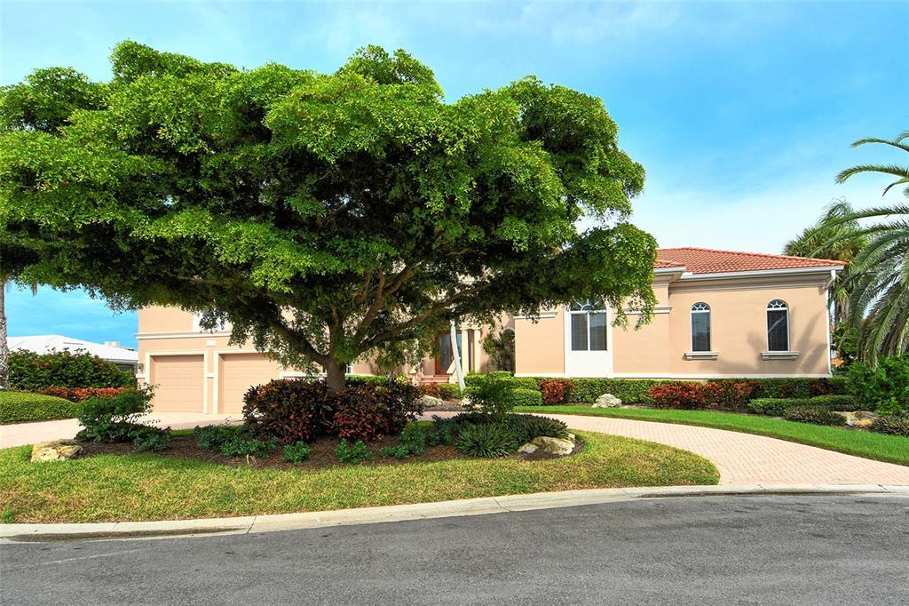 591 Putting Green Ln in Longboat Key, FL - Building Photo