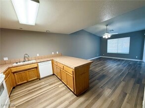 452 Comstock Ave in Pahrump, NV - Building Photo - Building Photo