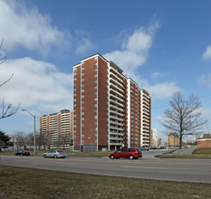 Ellesmere Markham in Toronto, ON - Building Photo - Building Photo