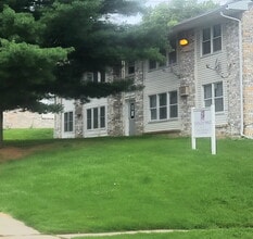 Magnolia Manor Apartments and Townhomes in Des Moines, IA - Foto de edificio - Building Photo