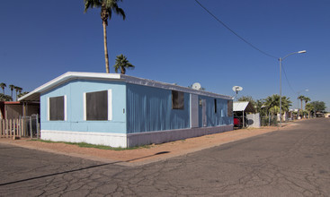 Hummingbird MHP in Avondale, AZ - Building Photo - Building Photo