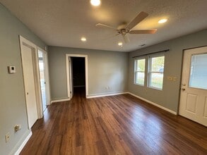 711 8th St in Colona, IL - Building Photo - Building Photo