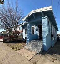 2257 38th Ave in Oakland, CA - Building Photo