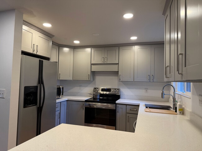 18510 3rd Pl NW in Shoreline, WA - Foto de edificio - Building Photo