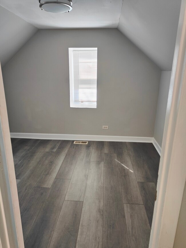 1262 S Fairfield Ave, Unit 2