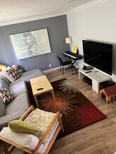 1433 Deauville Plz in Costa Mesa, CA - Building Photo - Building Photo