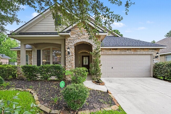 property at 7 Fraiser Fir Pl