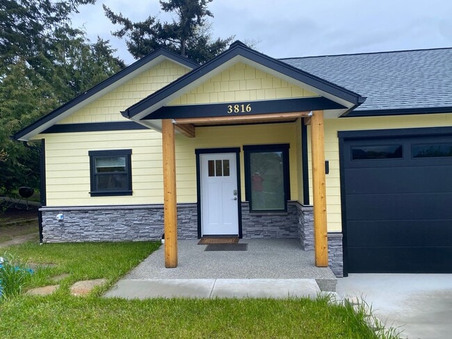 property at 3816 Q Ave
