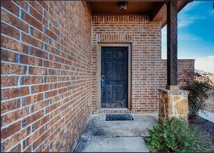 307 Creekside Curve in New Braunfels, TX - Building Photo - Building Photo