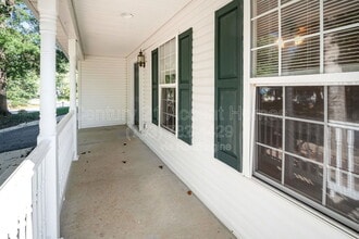 16 Twin Lake Ct in Fredericksburg, VA - Building Photo - Building Photo