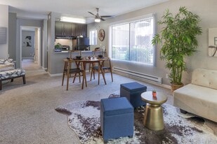 Woodchase Apartment Homes