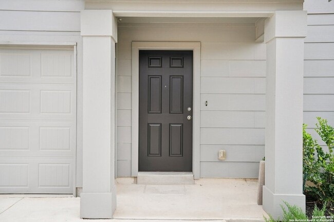 1154 Barn Swallow Wy in San Antonio, TX - Foto de edificio - Building Photo