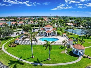7794 Esmeralda Way in Naples, FL - Building Photo - Building Photo