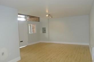 3607-3609 Maple Ave in Oakland, CA - Building Photo - Interior Photo