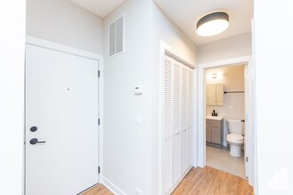 656 W Wrightwood Ave in Chicago, IL - Building Photo - Building Photo