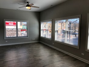 355 Burkhardt Ct in Forest Park, IL - Building Photo - Building Photo