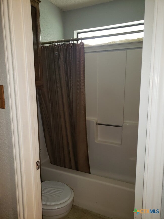 property at 2102 Cascade Dr