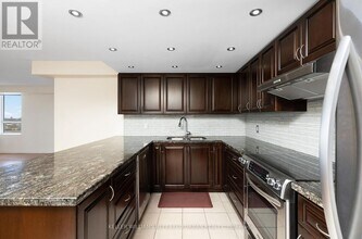 205-2205 Wynford Dr in Toronto, ON - Building Photo - Building Photo