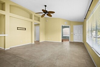 2926 Walnut Grove Ct in Holiday, FL - Building Photo - Building Photo