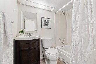 9 Hawthorne St in Boston, MA - Building Photo - Building Photo