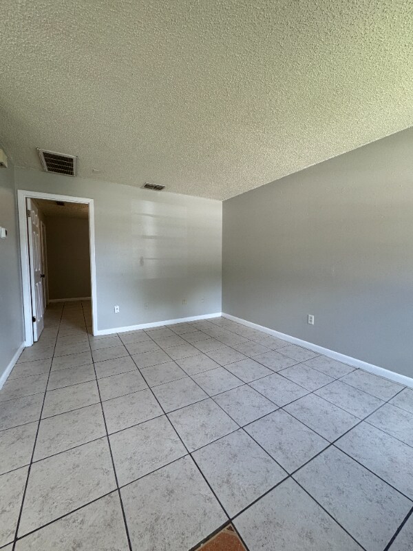 3020 Allred Dr-Unit -C in Auburndale, FL - Building Photo - Building Photo