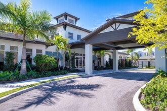 Town Hollywood in Hollywood, FL - Foto de edificio - Building Photo