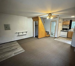 2092 Blackstone Rd in North Pole, AK - Building Photo - Building Photo