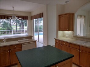 1005 Grouse Way in Venice, FL - Foto de edificio - Building Photo