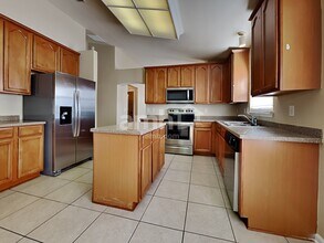 809 Crystal Spring Way in St. Augustine, FL - Foto de edificio - Building Photo