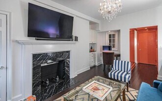 44 Nassau St in Princeton, NJ - Building Photo