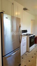2676 Narcissus Dr in San Diego, CA - Building Photo - Building Photo
