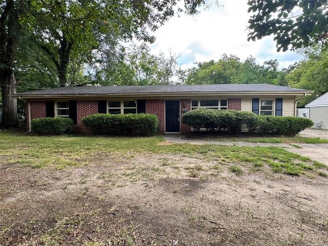 property at 1078 Lynwood Dr