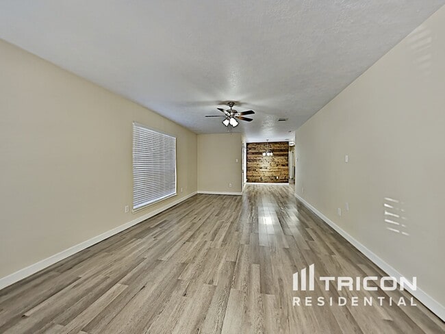1824 Old Creek Dr in Rosenberg, TX - Building Photo - Building Photo