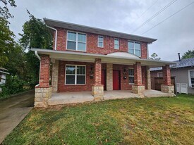 106 Castro St in Norman, OK - Building Photo