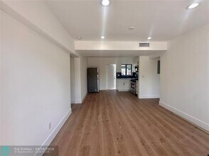 1230 S Federal Hwy-Unit -2 in Lake Worth Beach, FL - Foto de edificio - Building Photo