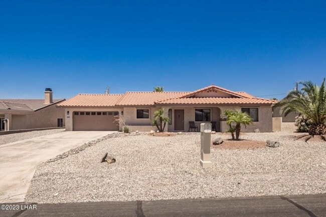 3565 Big Chief Dr in Lake Havasu City, AZ - Building Photo - Building Photo
