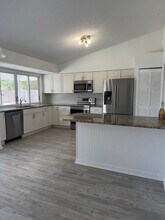 262 SW Crescent Ave in Port St. Lucie, FL - Building Photo - Building Photo