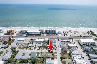 101 143rd Ave in Madeira Beach, FL - Building Photo - Building Photo