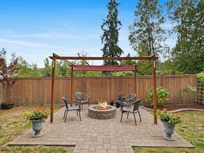 10224 25th Pl SE in Lake Stevens, WA - Building Photo - Building Photo